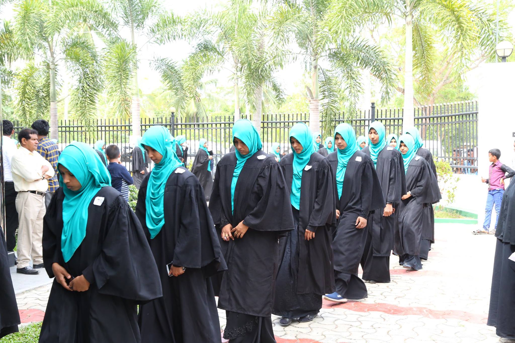 Hadhiya Alumni moment 3